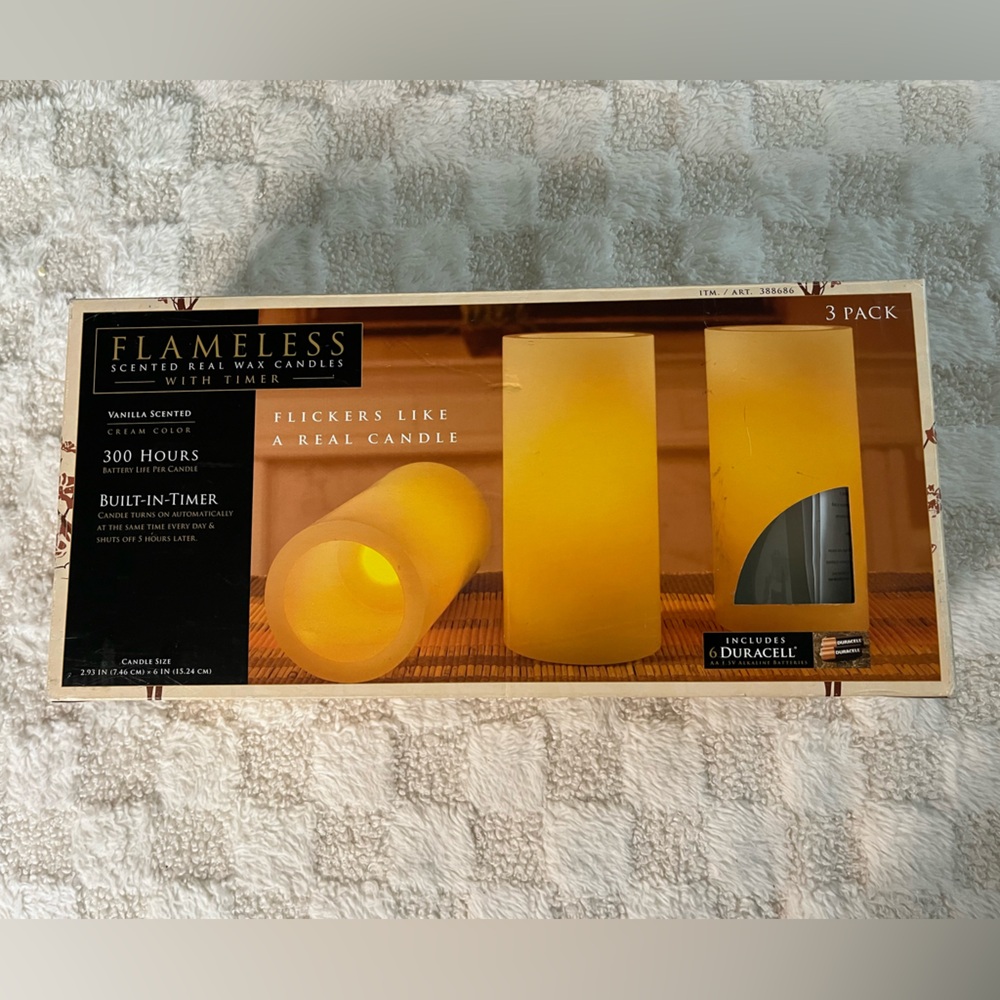Flameless Scented Real Wax Candles with Timer • 3 Candles